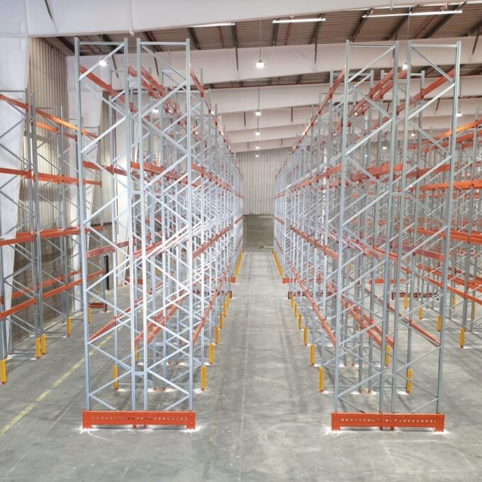 Палетни стелажи